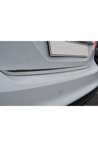 Ford Focus 3 Krom Bagaj Alt Çıtası 2011 - 2018 Arası Sedan