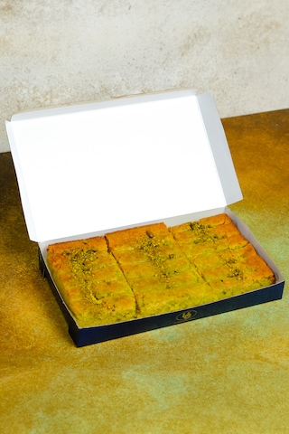 Antep Fıstıklı Fırınlanmış Peynir Helvası 1kg