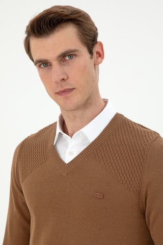 U.S. Polo Assn. Erkek Slim Fit V Yaka Haki Melanj Kazak 50297063-VR125