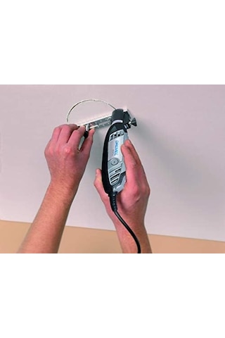 Dremel 678 Şerit Ve Dairesel Kesici, Alçıpan, Ahşap Ve Laminatta Düz Kesimler Ve 2-30 Cm Çaplı Delikler İçin