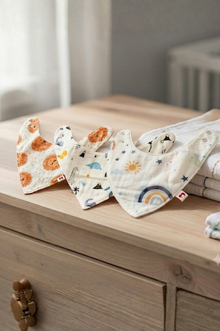 Reyo Beberotti 3'lü Müslin Bebek Önlük Fular Seti - Aslan, Dinozor Ve Güneş, %100 Pamuk Müslin Kumaş, Emici, Nefes Alabilen, Ayarlanabilir Çıtçıtlı Bebek Önlüğü Çok Renkli