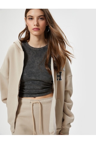 Koton Fermuarlı Kapşonlu Sweatshirt Kolej Temalı Arkası Baskılı Kanguru Cepli Rahat Kalıp Bej 4wal10720ık Ekru
