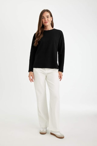 Defacto Regular Fit Bisiklet Yaka Selanik Kumaş Basic Düz Uzun Kollu Tişört D0359AX24AUBK81 Siyah