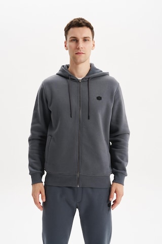 AR-MA Arma Erkek Sweatshirt Büyük Beden 3 İplik Kalın Kumaş Kapüşonlu Fermuarlı Cepli %70 Pamuk %30 Polyester K30324801502 Gri