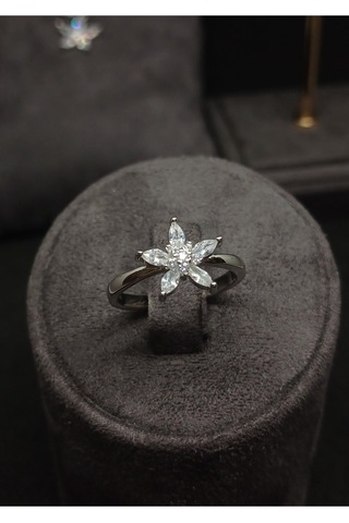 İnce Yapraklı Çiçekli Taşlı Gümüş Takı Seti 925 Ayar Şık Ve Zarif Kadın Aksesuarı Gümüş