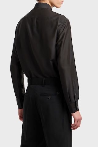 Emporio Armani İpek Karışımlı Regular Fit Klasik Yaka Gömlek Erkek Gömlek Em001537 Af17293 Uc001 Siyah SİYAH