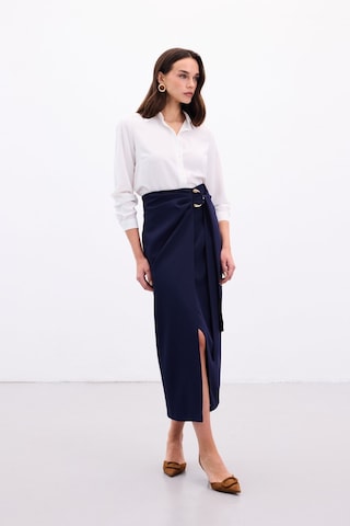 Sateen Aksesuar Kuşaklı Yırtmaçlı Etek - Lacivert-136889 Lacivert
