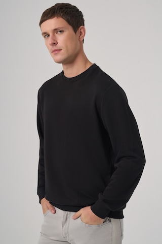 Morven Erkek Siyah Basic Bisiklet Yaka Sweatshirt 26ks063001001 Siyah