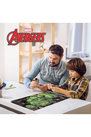 The Hulk 300 Parça Puzzle 35583 - Metal Kutu
