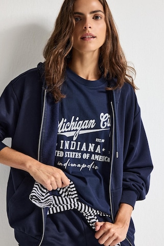 Defacto Relax Fıt Kapüşonlu Basıc Düz Kalın Sweatshirt Kumaşı Hırka C1809ax26wnnv251 Lacivert-nv251