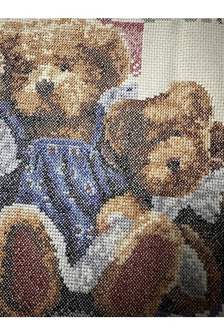 Kanaviçe el işi tablo “Bear family”