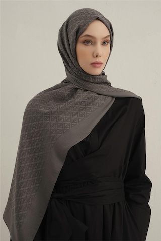 Armine Lyocell Naia Üçgen Monogram Şal 5 18 Füme