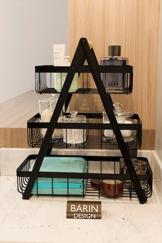 3 Katlı Metal Telli Banyo Düzenleyici Raf Havluluk, Pamukluk, Kişisel Bakım Ve Kozmetik Organizer Siyah