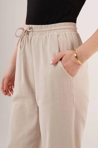 Defymoda Cepli Belden Bağlamalı Paça Detaylı Krem Pantolon Krem
