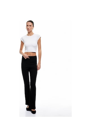 Koton Slim Fit Nervürlü İspanyol Paça Pantolon Siyah 5sak40102ek Siyah