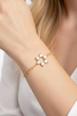 Aşkın Fısıltısı Kalp Taşlı Bileklik 925 Ayar Gümüş Kalp Zincir 20 Cm Sevgililer Günü Gold