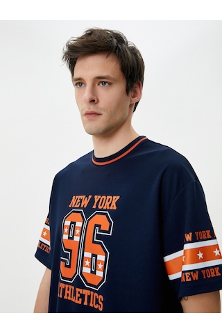 Koton Tişört Spor Baskılı Renk Bloklu Bisiklet Yaka Lacivertvert 4Sam10137Hk Lacivert