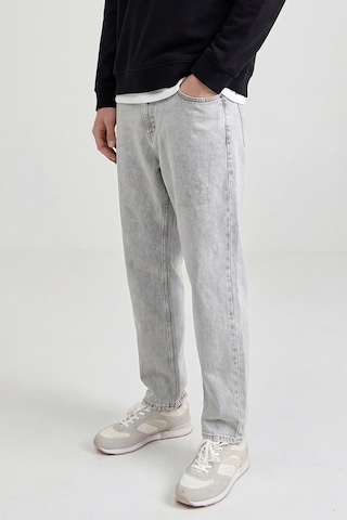 Wrangler Pamuk Frank Relaxed Fit Geniş Kesim Açık Gri Jean Denim Pantolon