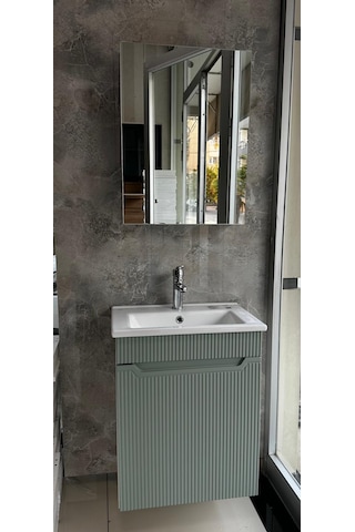 Banyo Dolabı Aynalı Cnc İşlemeli Membran Kapaklı 55 Cm Yeşil