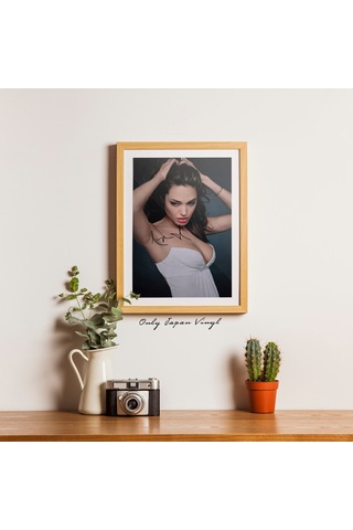 Angelina Jolie 20x30 Cm Boyutunda El İmzalı Fotoğraf Ömür Boyu C Angelina Jolie 20x30 Cm Boyutunda El İmzalı Fotoğraf Ömür Boyu C