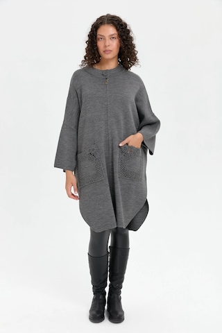 Desen Triko Kadın Dik Yaka Cebi Gül İşlemeli Fermuarlı Panço 24060 Gri Melanj Gri Melanj