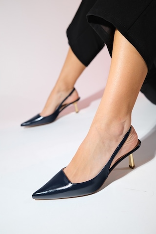 Luvishoes Marten Laci Cilt Kadın Sivri Burun Arkası Açık İnce Topuklu Ayakkabı Lacivert