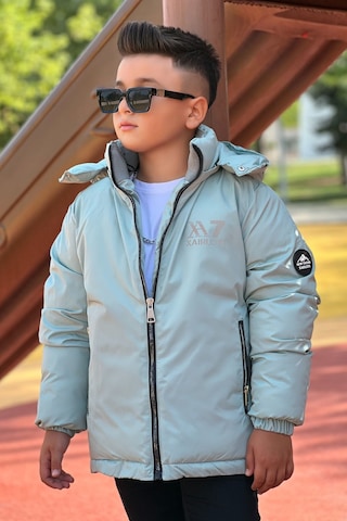 Erkek Çocuk Çıkarılabilir Kapüşonlu Baskılı Yakası Detaylı Kışlık Mont Km3501 Mint