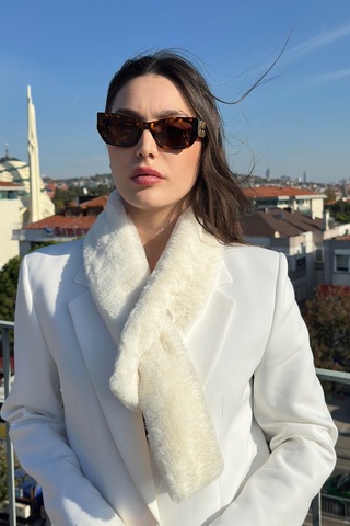 Mollycrush Kadın Beyaz Peluş Atkı Yumuşak Dokulu Premium Kışlık Beyaz