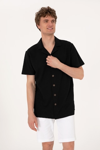 U.S. Polo Assn. Erkek Siyah Apaş Yaka Kısa Kollu Örme Gömlek 50306977-VR046