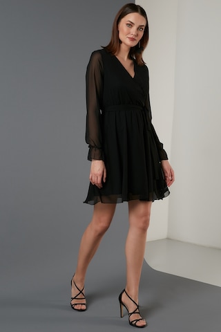 Lela Kruvaze Yaka Bağlama Detaylı Şifon Mini Bayan Elbise 6051467 Siyah