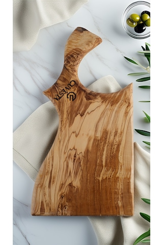 Zeytin Ağacı El Yapımı Balta Şekli Kesme Tahtası 35x18 Cm Ahşap