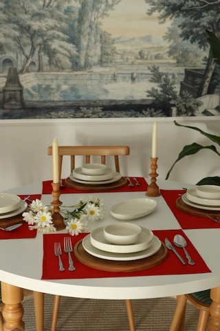 Yakacihome 4'lü Pera Kırmızı Biye Detaylı Duck Keten Yıkanabilir, Leke Tutmaz Supla Amerikan Servis Seti Kırmızı