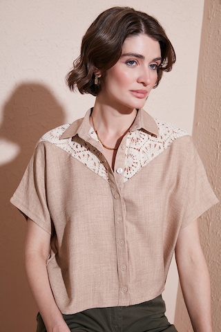Lela Dantelli Relaxed Fit Kısa Kollu Bayan Gömlek 5865764 Taş