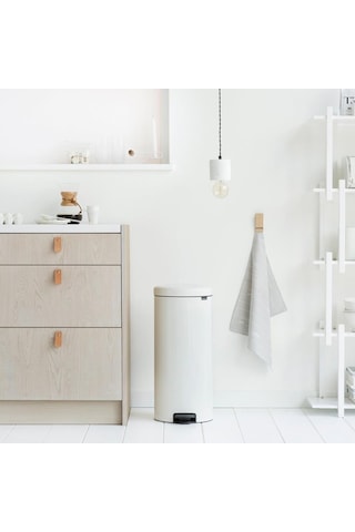 Brabantia Çöp Kutusu 30 Litre Newicon Pedallı Beyaz 111785