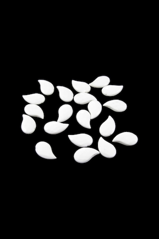 Damla Desen 30x17 Mm Beyaz İçten Delikli Takı Boncuk 15 Adet