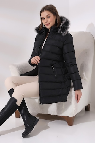 Tals Moda Siyah Renk Kapişonlu Peluşlu Kadın Montu Siyah