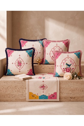 Kuş Ve Çiçek Desenli Runner + 4 Lü Kırlent Kılıfı Kombin Set 45 x 45