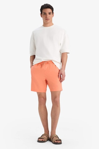 DeFacto Regular Fit Kısa Boy Cepli File Astarlı Beli Bağcıklı Düz Hafif Kumaş Deniz Şortu E5133AXNSOG99