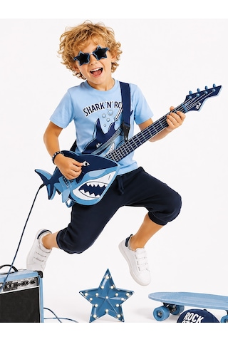 Denokids Shark'n Roll Erkek Çocuk Yazlık T-shirt Kapri Şort Takım