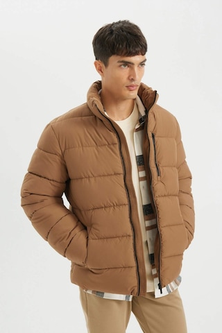Defacto Su İtici Rüzgar Geçirmez Şişme Mont Slim Fit Dar Kesim Dik Yaka Fermuarlı Cepli D1415ax24wnbn106 Kahve