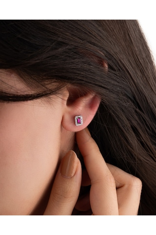 925 Ayar Rodyum Baget Kesim Yakut Taşlı Minimal Günlük Gümüş Küpe Gümüş