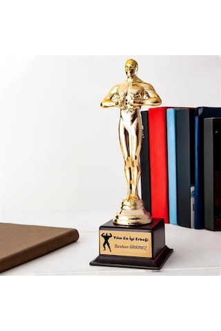Yılın En İyi Erkeği Oscar Ödülü