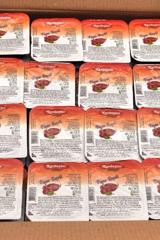 Kardeşler Şekerleme Piknik Kahvaltılık  Vişne Reçeli 112 x 20 G