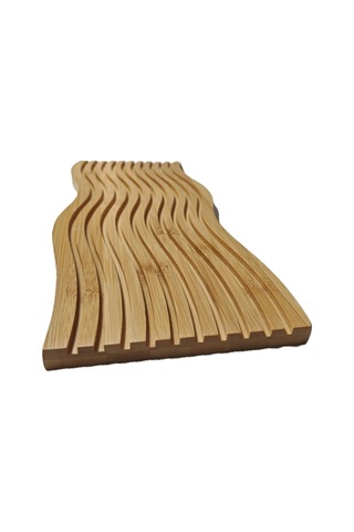 Bambu Kesme Ve Sunum Tahtası, Oluklu Kavisli, 39 X 18 Cm, Sarı Çok Renkli