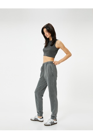 Koton Crop Fitilli Atlet Bisiklet Yaka Standart Kesim Antrasit 4sak40026ek Antrasit