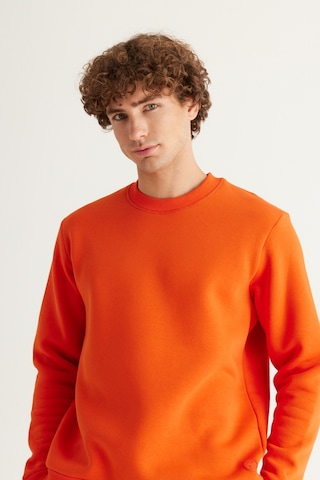 AC&Co / Altınyıldız Classics Erkek Turuncu Standart Fit Normal Kesim İçi Polarlı Bisiklet Yaka Sweatshirt Turuncu
