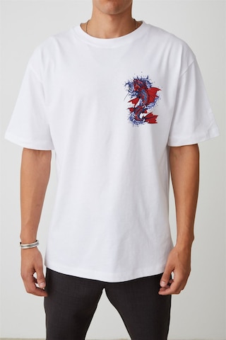 Thewert Unisex Kırmızı Ve Mavi Balık Baskılı Beyaz Oversize Tshirt