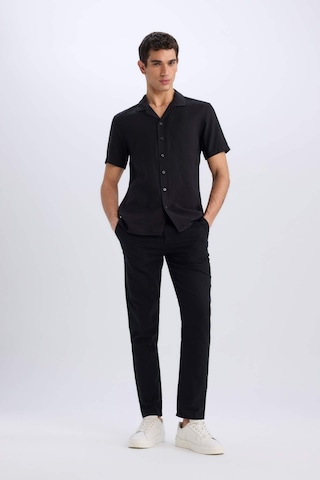 DeFacto %100 Pamuk Keten Görünümlü Pantolon Beli Lastikli Slim Fit Dar Kesim Cepli Düz Paça D2671AX25SMBK81