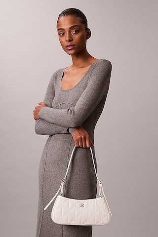 Calvin Klein Kadın Quilted Small Omuz Çantası - Beyaz-15736 Lily White