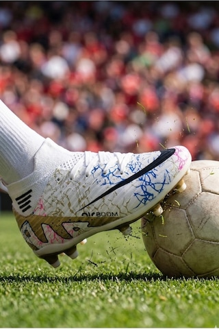 In Step Air Beyaz Futbol Akademik Krampon - Kaymaz Taban Halı Saha Ayakkabısı 565